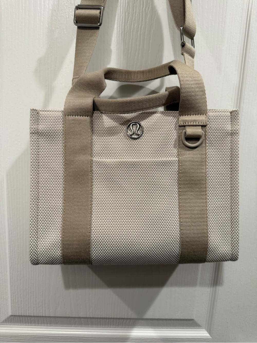 Lululemon Tote in Beige and Taupe